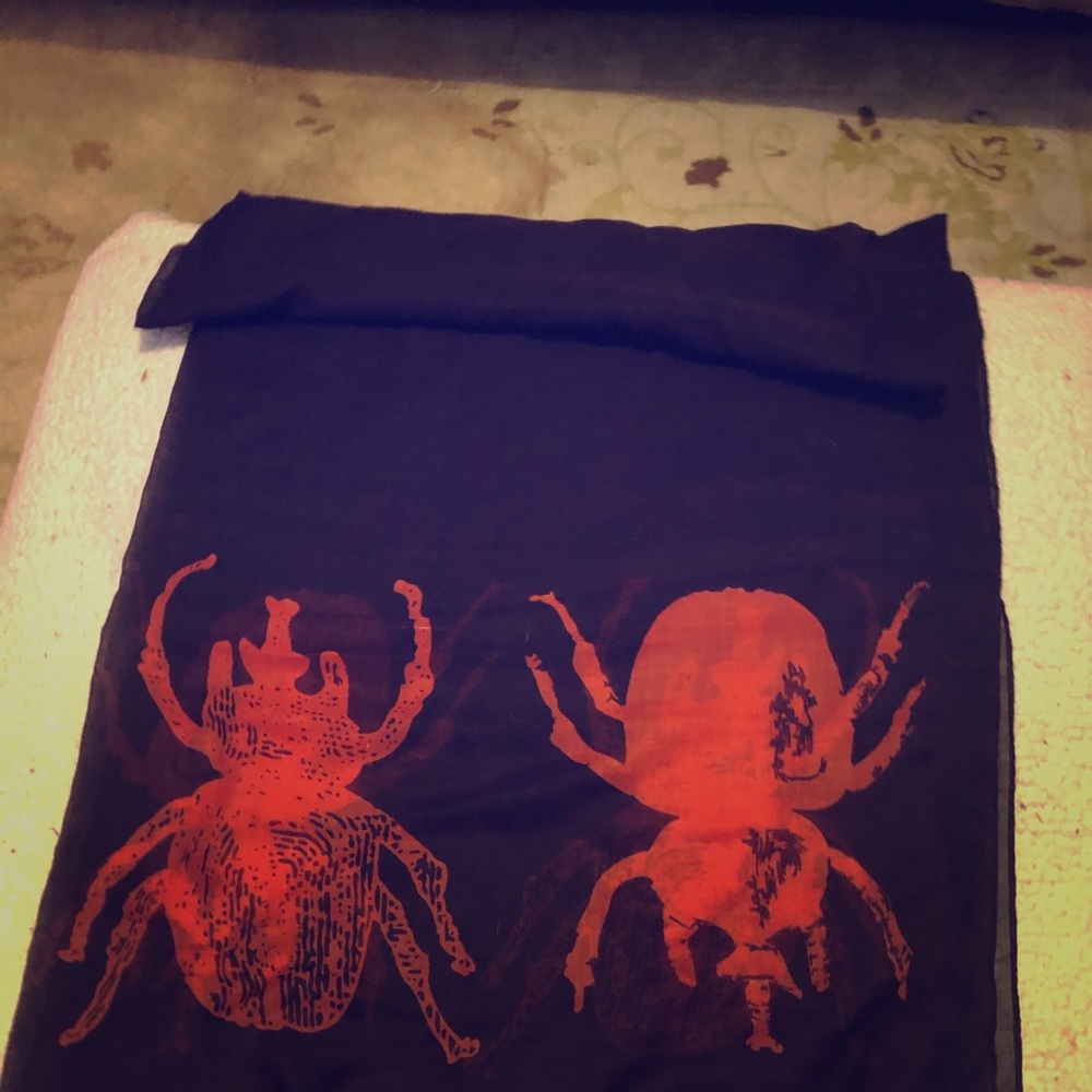 India Hicks scarf. New, never used.